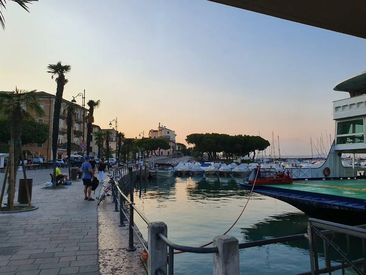 Garda Felice Apartment Desenzano del Garda Italy